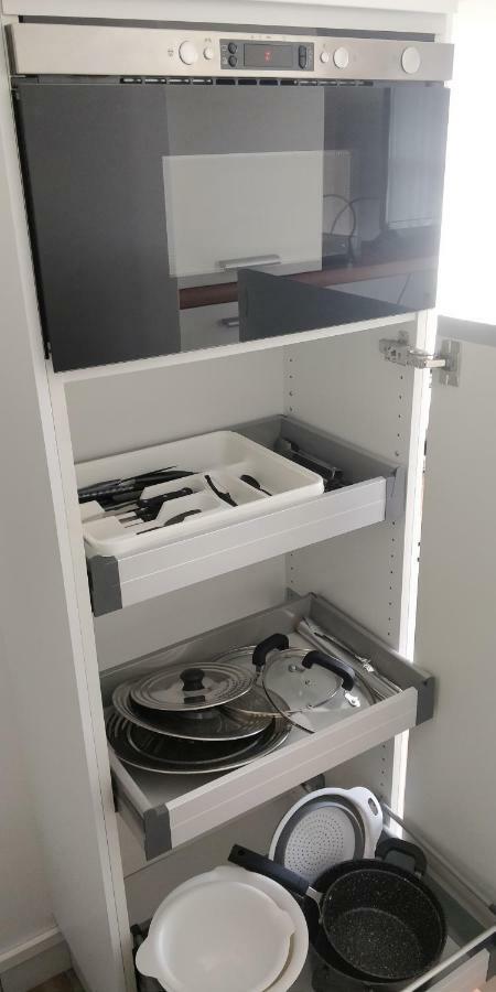 Studio Royal By Beds4Wanderlust - Place Du Marche Avec Parking Prive فونتانبلو المظهر الخارجي الصورة