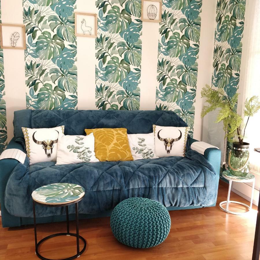 Studio Royal By Beds4Wanderlust - Place Du Marche Avec Parking Prive فونتانبلو المظهر الخارجي الصورة